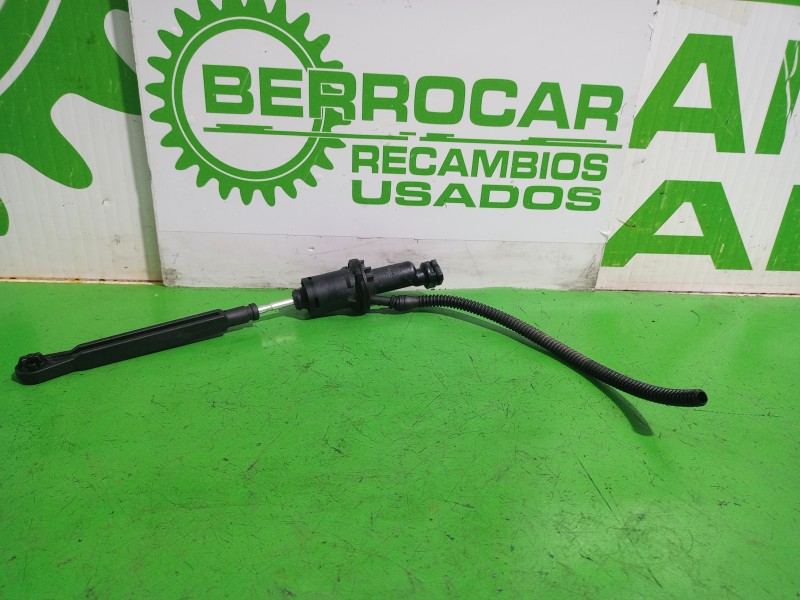 Recambio de bombin embrague para citroën c4 berlina 1.6 16v hdi referencia OEM IAM PA66GF35  