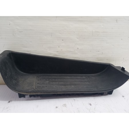 Recambio de reposapies para volkswagen transporter t6 t6 caravelle trendline referencia OEM IAM 7H0863735  