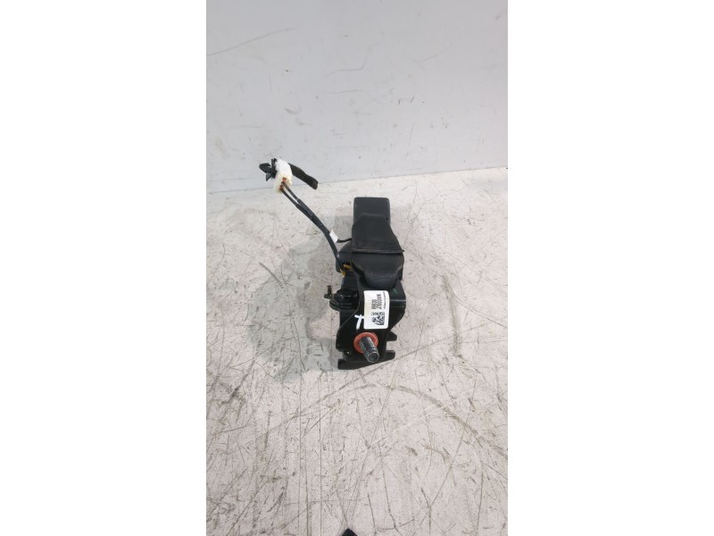 Recambio de enganche cinturon trasero central para kia ceed (cd) 1.0 t-gdi referencia OEM IAM 89840J7000WK  