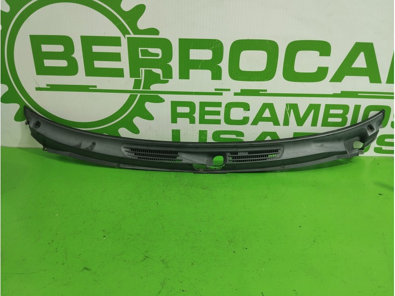 Recambio de torpedo para volvo s40 berlina 1.6 cat referencia OEM IAM 30889687  