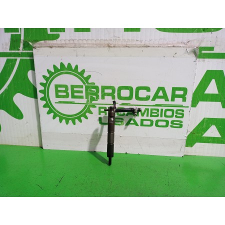 Recambio de inyector para nissan cabstar e 3.0 diesel referencia OEM IAM 1660069T64  