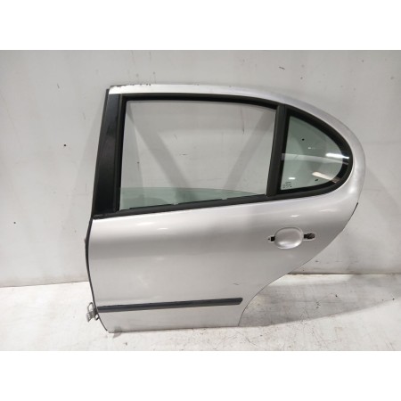 Recambio de puerta trasera izquierda para seat leon (1m1) 1.9 tdi referencia OEM IAM 1M0833055N  