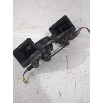 Recambio de claxon para seat leon (1m1) 1.9 tdi referencia OEM IAM 8D0951223A  