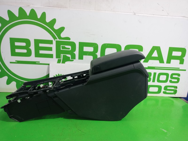 Recambio de consola central para peugeot 508 active referencia OEM IAM 9686452980  