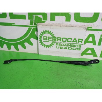 Recambio de brazo limpia delantero derecho para peugeot 2008 (--.2013) allure referencia OEM IAM 9673292080  