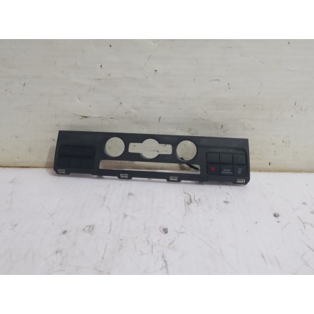 Recambio de moldura para volkswagen transporter t6 t6 caravelle trendline referencia OEM IAM 7E0857304E  