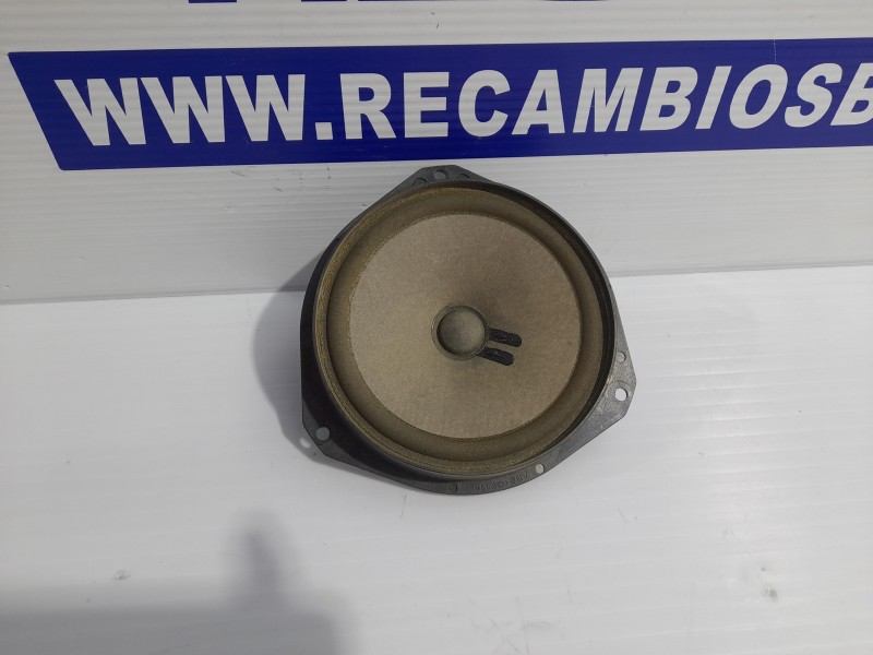 Recambio de altavoz para iveco daily furgón 2.3 diesel cat referencia OEM IAM A0121104  