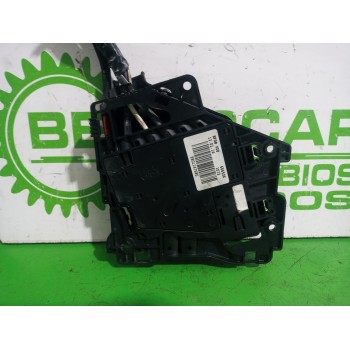 Recambio de caja reles / fusibles para citroën c3 exclusive referencia OEM IAM 9801147680  