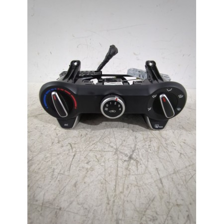 Recambio de mando calefaccion / aire acondicionado para kia stonic (yb) 1.0 t-gdi referencia OEM IAM 97250H8XXX  