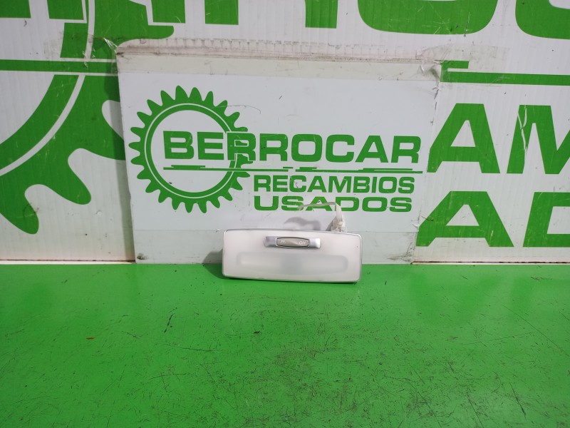 Recambio de luz interior para renault laguna grandtour iii renault laguna iii grandtour referencia OEM IAM 264300005R  