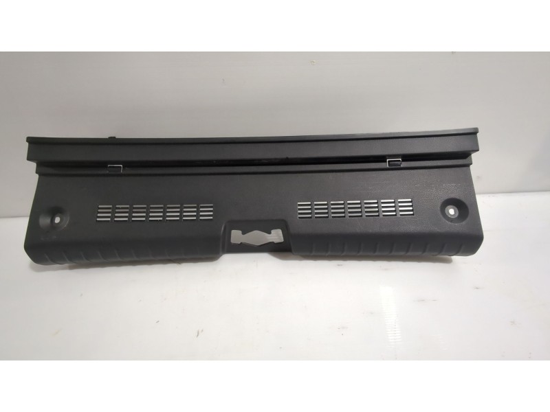 Recambio de moldura para kia stonic (yb) 1.0 t-gdi referencia OEM IAM 85771Q0300  