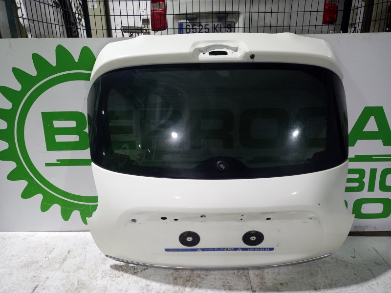 Recambio de porton trasero para nissan juke (f15) acenta referencia OEM IAM 90100 / K01001KAME (CRISTAL DE REGALO)  