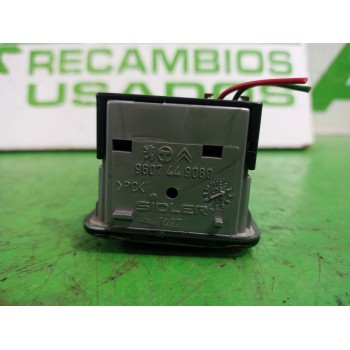 Recambio de luz interior para citroën berlingo 1.9 diesel referencia OEM IAM 9607449080  