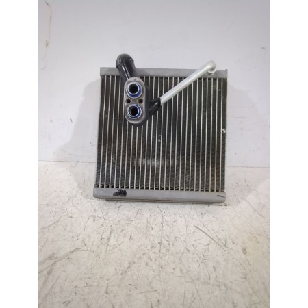 Recambio de evaporador aire acondicionado para kia stonic (yb) 1.0 t-gdi referencia OEM IAM 97139H8000  