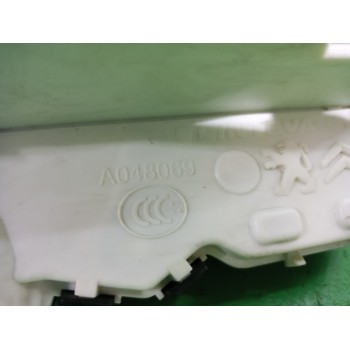 Recambio de cerradura puerta trasera izquierda para citroën c3 exclusive referencia OEM IAM A048069  