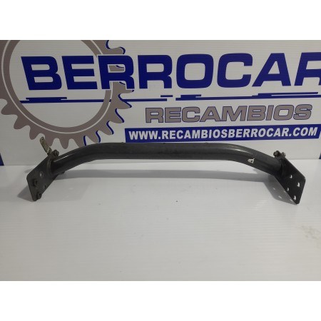 Recambio de refuerzo paragolpes delantero para iveco daily furgón 2.3 diesel cat referencia OEM IAM 504354890  