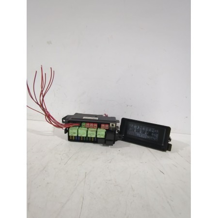 Recambio de caja reles / fusibles para mini mini (r50, r53) one referencia OEM IAM 690660402  