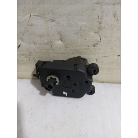 Recambio de motor apertura trampilla para mercedes-benz clk (c209) clk 240 (209.361) referencia OEM IAM A2038201642  