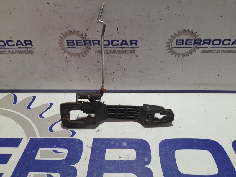 Recambio de soporte maneta para toyota avensis berlina (t25) 1.8 16v cat referencia OEM IAM 242302  