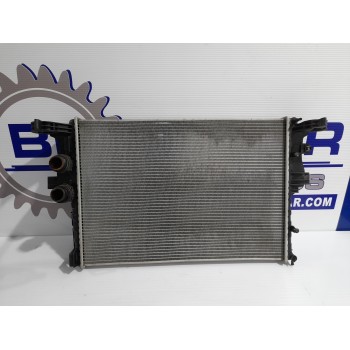 Recambio de radiador agua para iveco daily furgón 2.3 diesel cat referencia OEM IAM 5801264635  