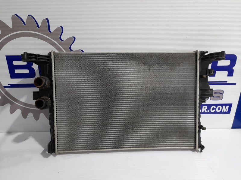 Recambio de radiador agua para iveco daily furgón 2.3 diesel cat referencia OEM IAM 5801264635  