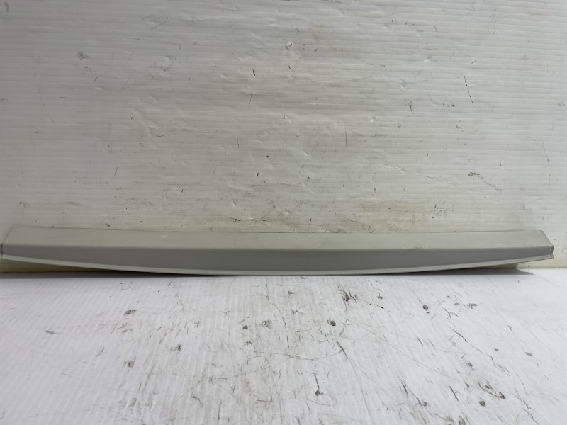 Recambio de moldura para volkswagen transporter t6 t6 caravelle trendline referencia OEM IAM 7H0867625G  