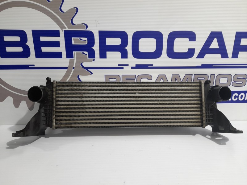 Recambio de intercooler para iveco daily furgón 2.3 diesel cat referencia OEM IAM 580152677  