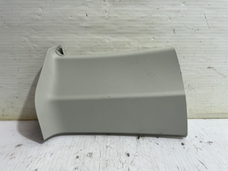 Recambio de moldura para volkswagen transporter t6 t6 caravelle trendline referencia OEM IAM 7E5867245  