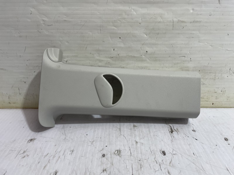 Recambio de moldura para volkswagen transporter t6 t6 caravelle trendline referencia OEM IAM 7E0867287  