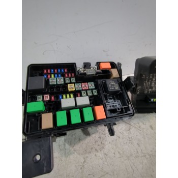Recambio de caja reles / fusibles para kia stonic (yb) 1.0 t-gdi referencia OEM IAM 91955H8320  