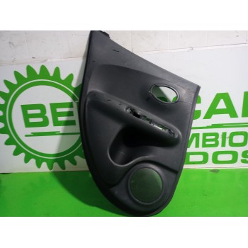 GUARNECIDO PUERTA TRASERA IZQUIERDA 82901 