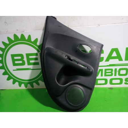 Recambio de guarnecido puerta trasera izquierda para nissan juke (f15) acenta referencia OEM IAM 82901  
