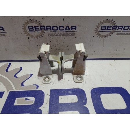 Recambio de bisagras para renault kangoo 1.5 dci diesel fap referencia OEM IAM A4207206500  
