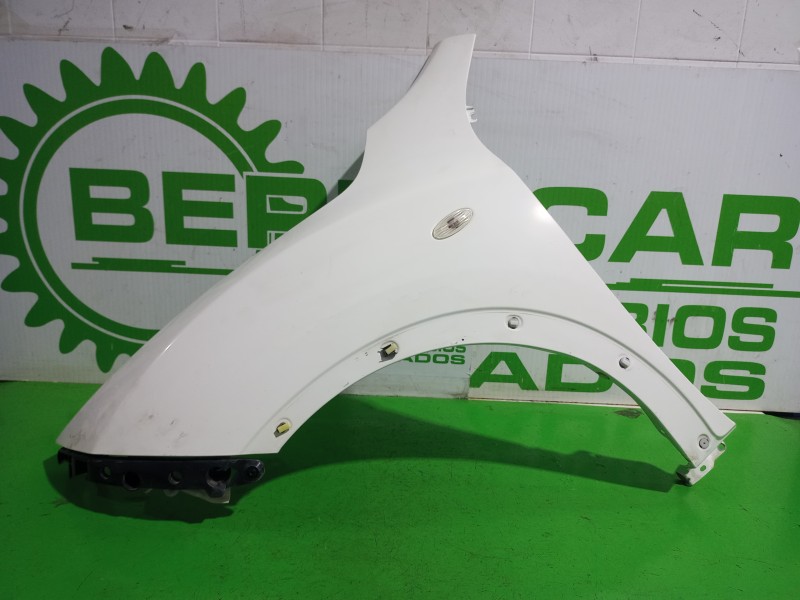 Recambio de aleta delantera izquierda para nissan juke (f15) acenta referencia OEM IAM F31011KKAA  