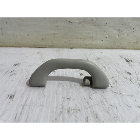 Recambio de asidero techo trasero izquierdo para volkswagen transporter t6 t6 caravelle trendline referencia OEM IAM 7E5857607DY