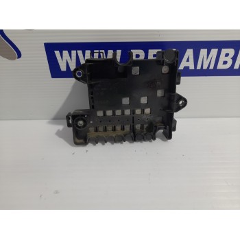 Recambio de caja reles / fusibles para iveco daily furgón 2.3 diesel cat referencia OEM IAM 5801585977  
