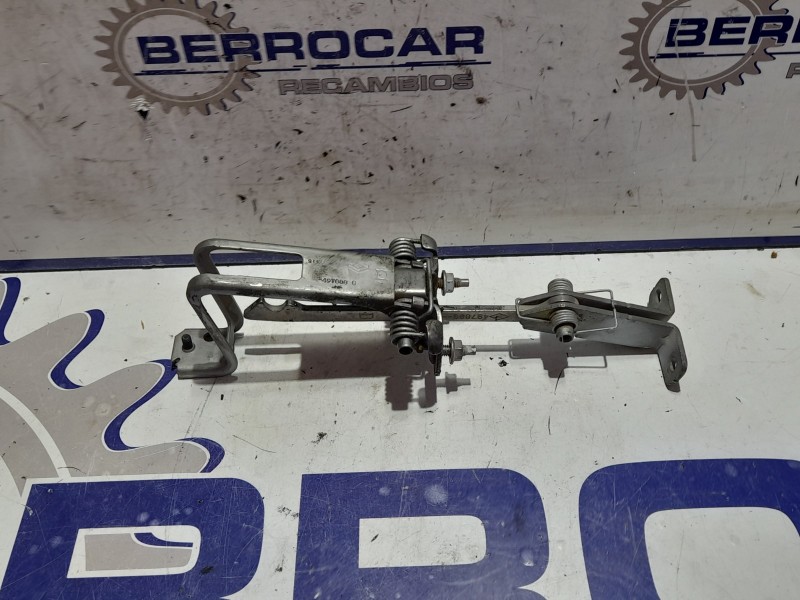 Recambio de retenedor puerta para renault kangoo 1.5 dci diesel fap referencia OEM IAM 497808G  