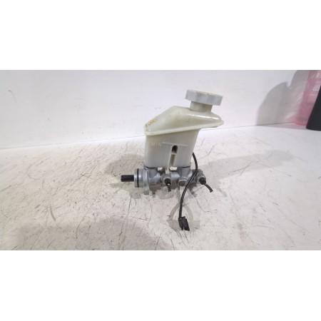 Recambio de bomba freno para kia rio ii (jb) 1.5 crdi referencia OEM IAM 585101G050DS  