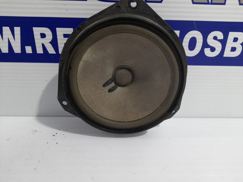 Recambio de altavoz para iveco daily furgón 2.3 diesel cat referencia OEM IAM A0121104  