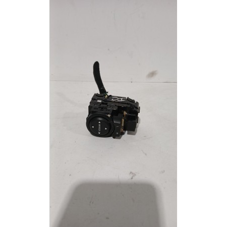 Recambio de mando retrovisor para kia stonic (yb) 1.0 t-gdi referencia OEM IAM 4D64801160  