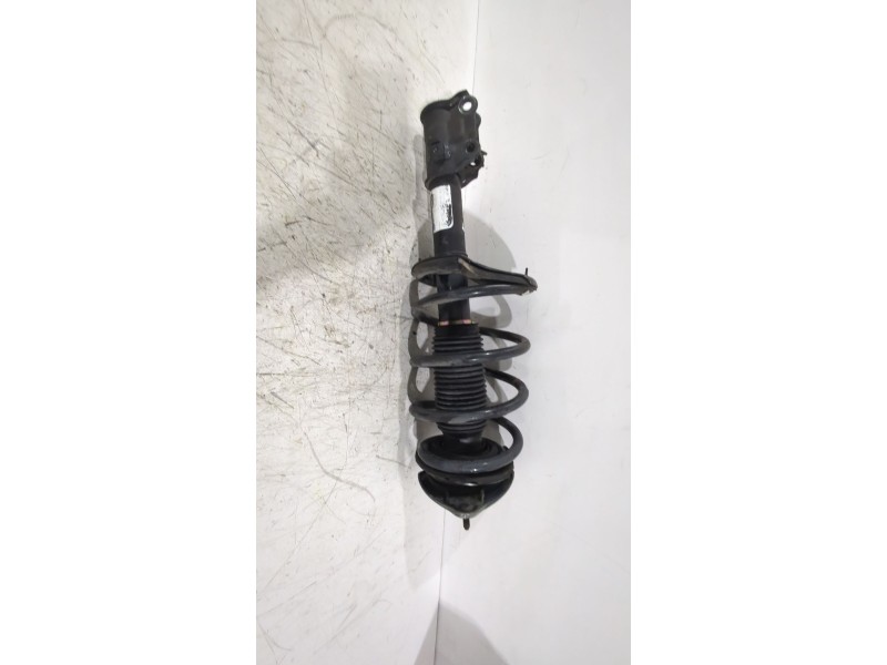 Recambio de amortiguador delantero derecho para kia rio ii (jb) 1.5 crdi referencia OEM IAM 546601G200  