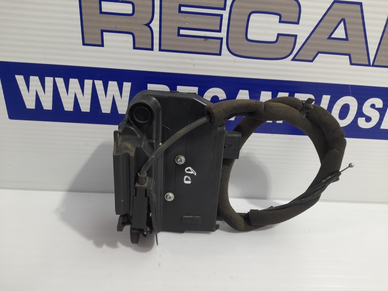 Recambio de cerradura puerta delantera derecha para iveco daily furgón 2.3 diesel cat referencia OEM IAM 5801529302B  
