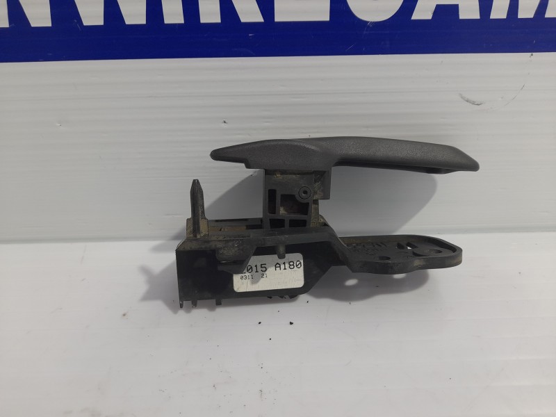 Recambio de maneta interior delantera derecha para iveco daily furgón 2.3 diesel cat referencia OEM IAM 5801834162  