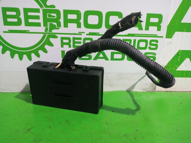 Recambio de caja reles / fusibles para citroën c4 berlina 1.6 16v hdi referencia OEM IAM 9632229480  