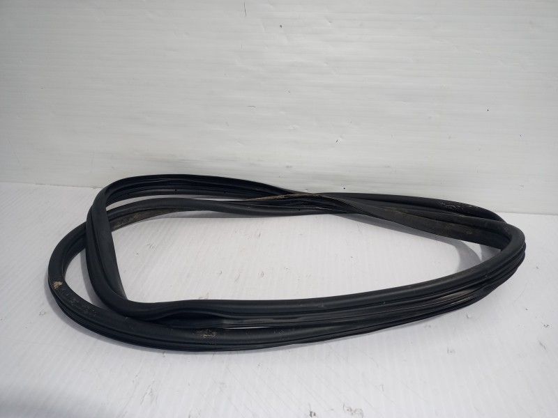 Recambio de goma contorno para kia niro (sg2) hybrid concept referencia OEM IAM 82110AT000  