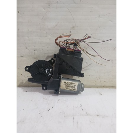 Recambio de motor elevalunas delantero izquierdo para volkswagen polo iv (9n_, 9a_) 1.9 sdi referencia OEM IAM 6Q2959802A  