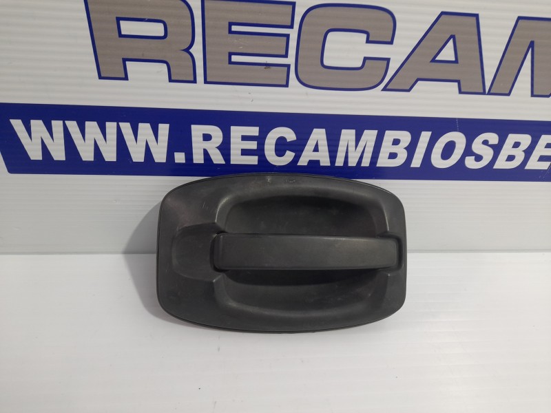 Recambio de maneta exterior delantera derecha para iveco daily furgón 2.3 diesel cat referencia OEM IAM 5801595612  