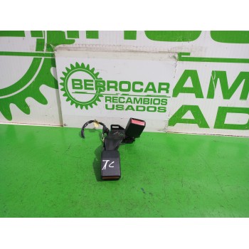 ENGANCHE CINTURON TRASERO CENTRAL 888420001R 
