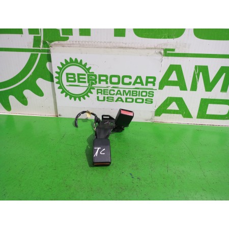 Recambio de enganche cinturon trasero central para renault laguna grandtour iii renault laguna iii grandtour referencia OEM IAM 