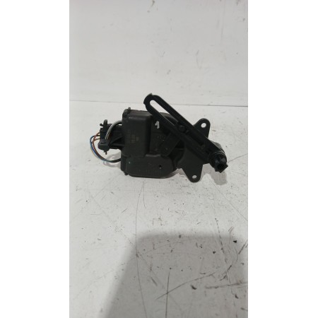 Recambio de motor apertura trampilla para seat arosa (6h1) 1.4 tdi referencia OEM IAM 6NN00762600  